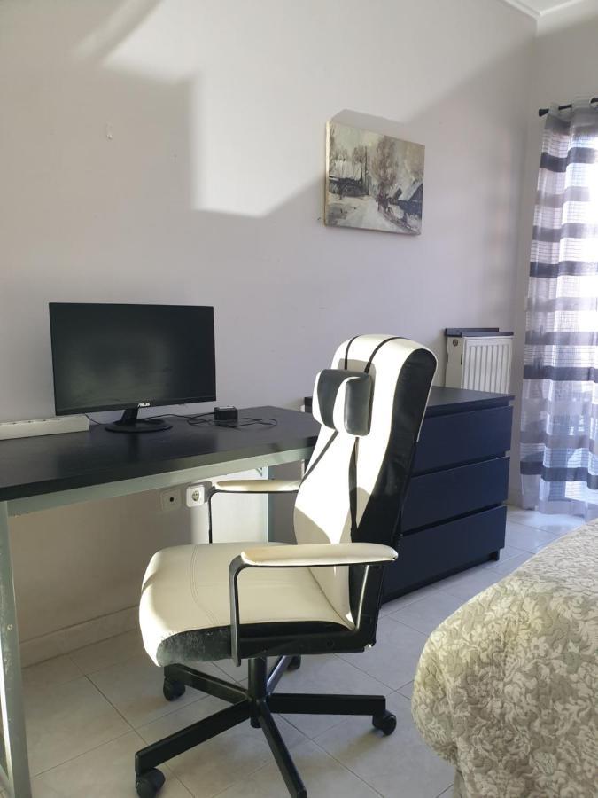 Modern 2Br City Flat 10Min From The Beach Atenas Exterior foto